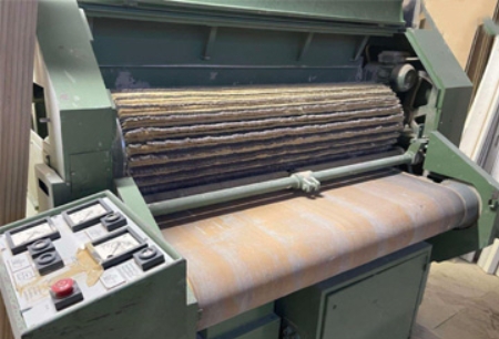 Sisal sandpaper brush