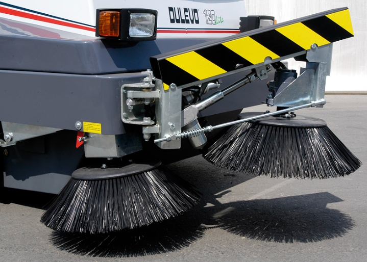 sweeper front brush